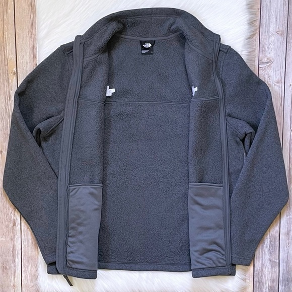 The North Face Men’s Leo Full Zip Sweater - Picture 3 of 7